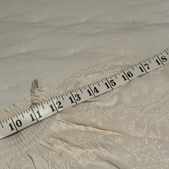 VINTAGE LOFT™️ Women's Size LP High Neck Embroidered Cream Long Sleeve Blouse - Picture 7 of 11